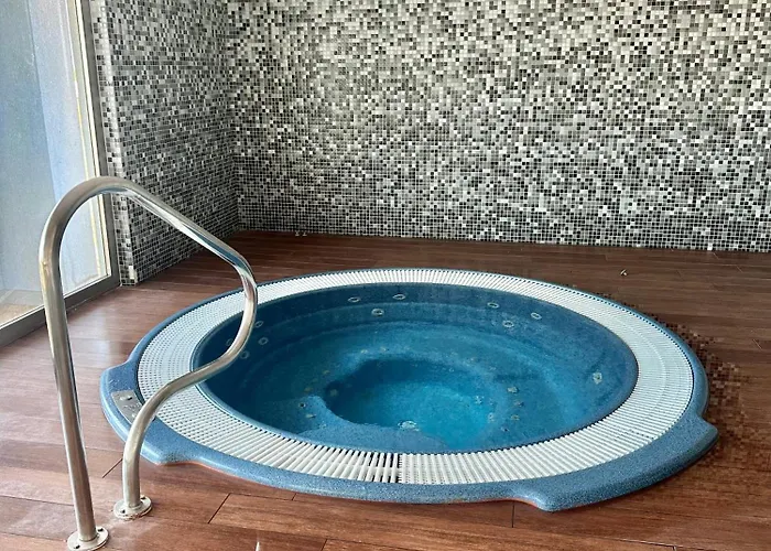 Marea Beach, Sol & *